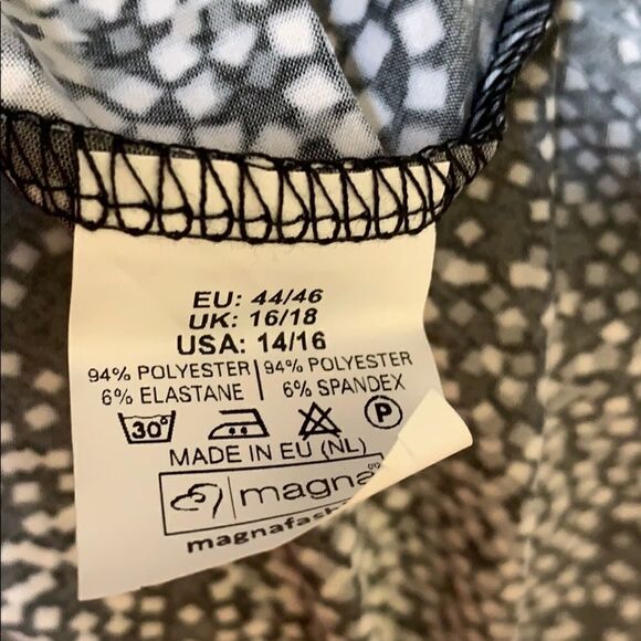 Two Piece Ensemble - Picture 8 of 8